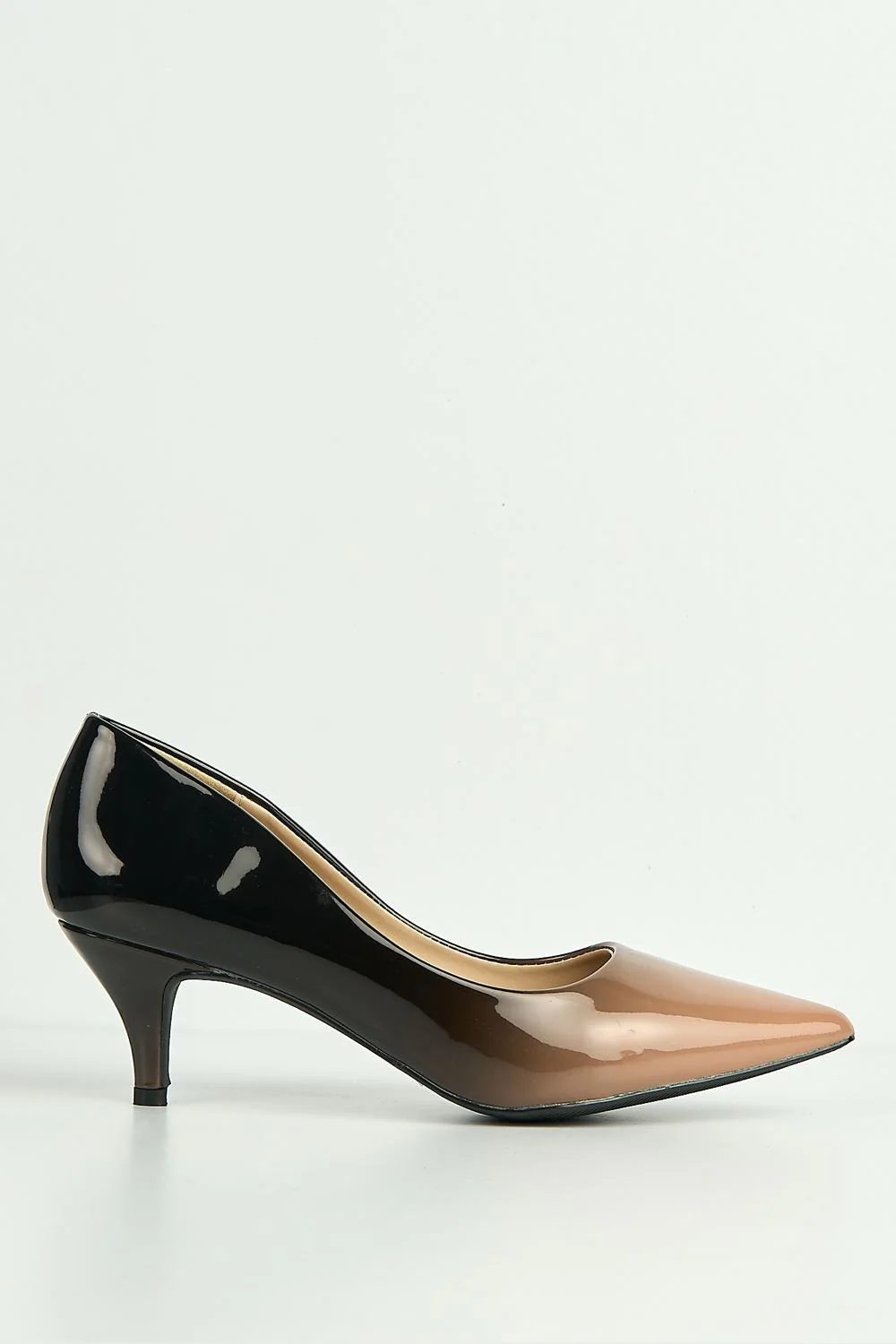 Alania 2 Tone Low Heel Court Shoe in Nude - Image 5