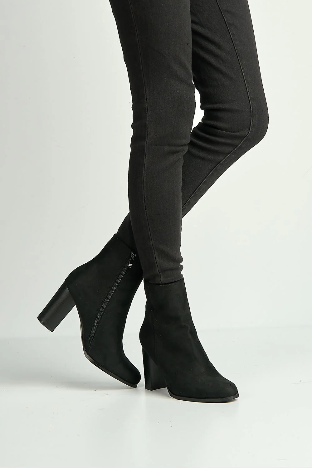 Alathea Round Toe Block Heel Ankle Boots in Black - Image 2