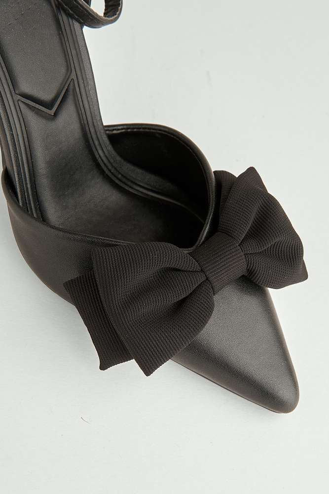 Alua Bow Detail Anklestrap Court Shoes in Black - Image 5