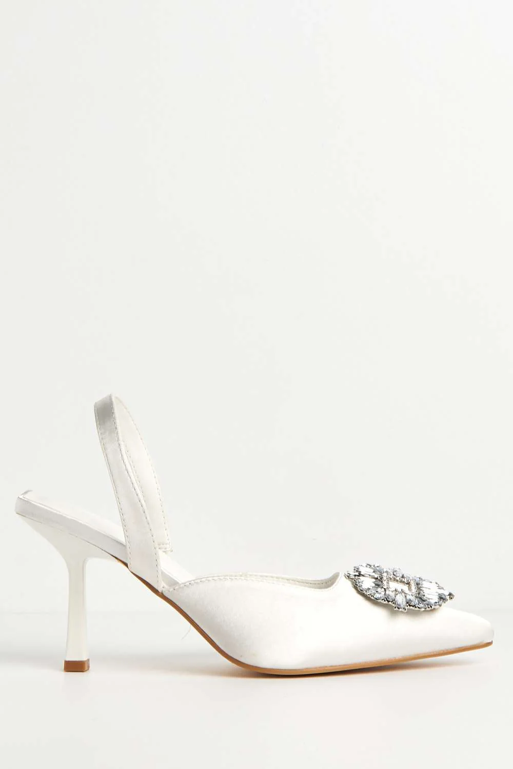 Amira Diamante Brooch Sling Back Court Shoes in Ivory Satin - Image 5