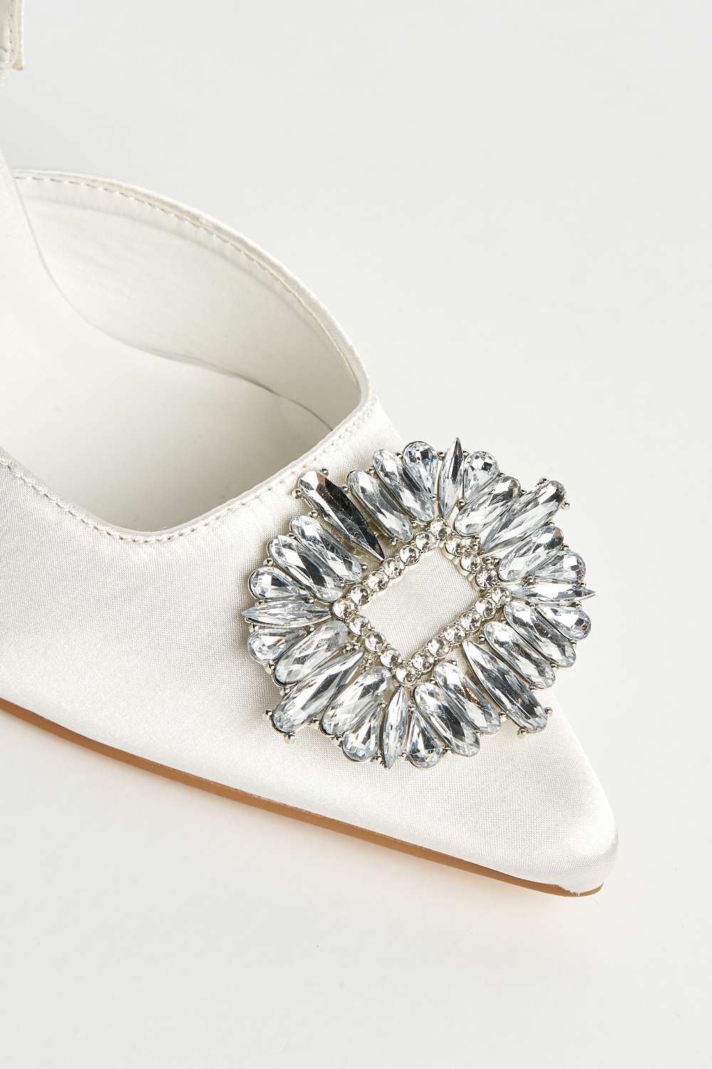 Amira Diamante Brooch Sling Back Court Shoes in Ivory Satin - Image 6