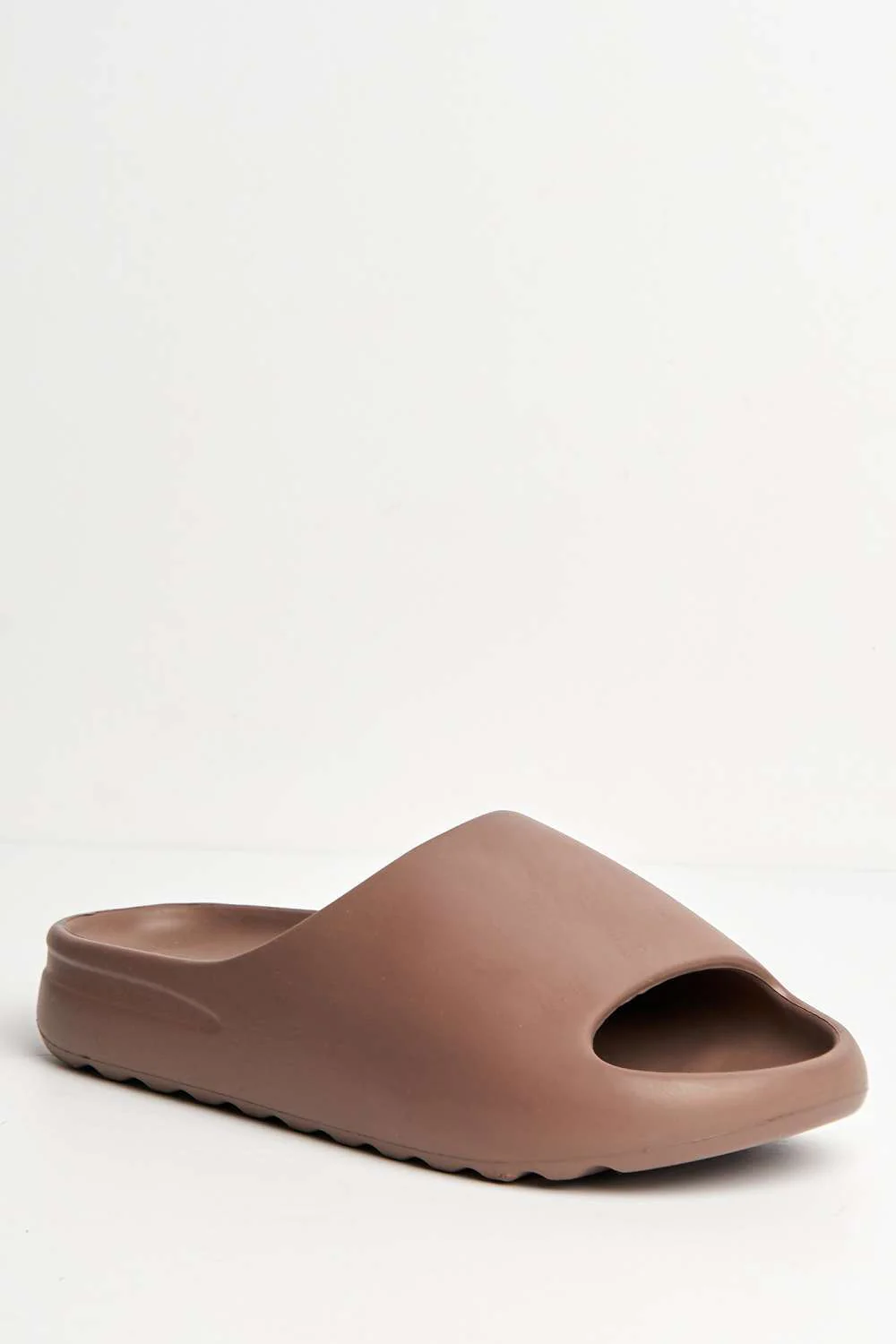 Aneeta Rubber Slider in Chocolate - Image 4