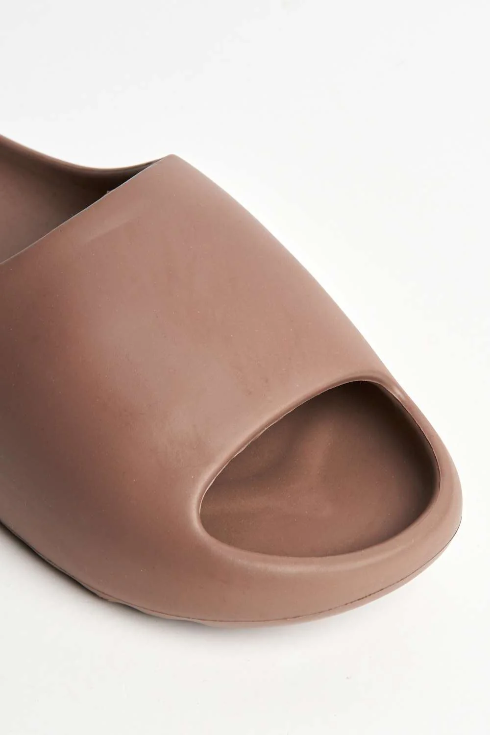 Aneeta Rubber Slider in Chocolate - Image 6
