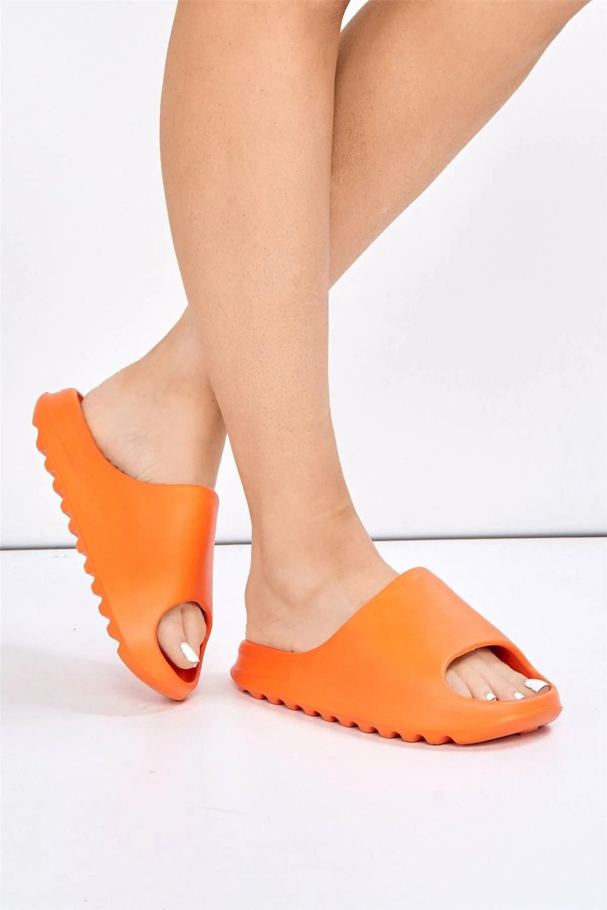 Aneeta Rubber Slider in Orange