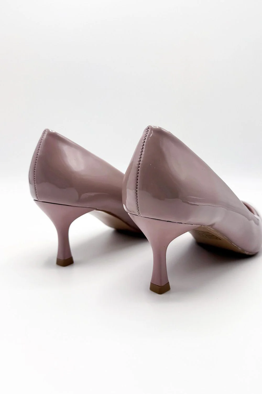 Aranea Pointed Toe Court Shoes in Nude - Image 5
