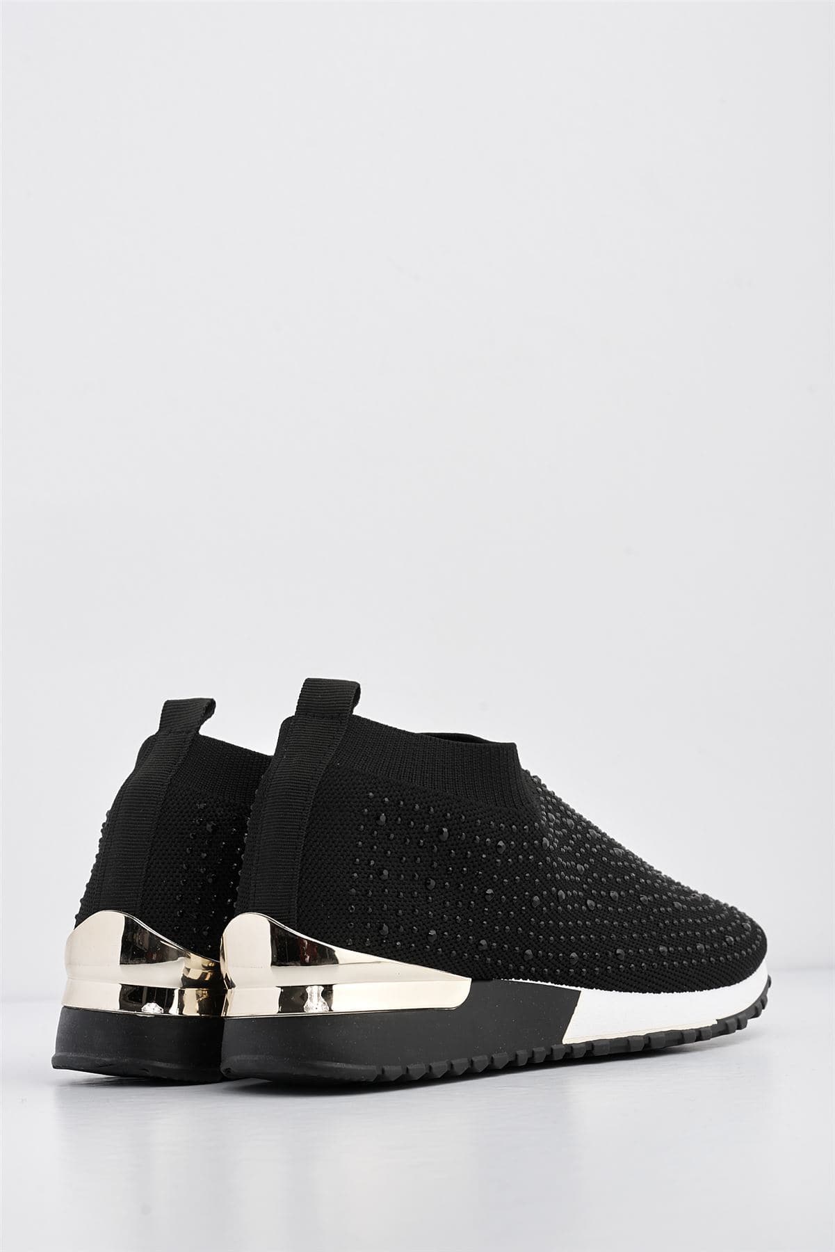 Ari Slip On Trainer in Black - Image 6