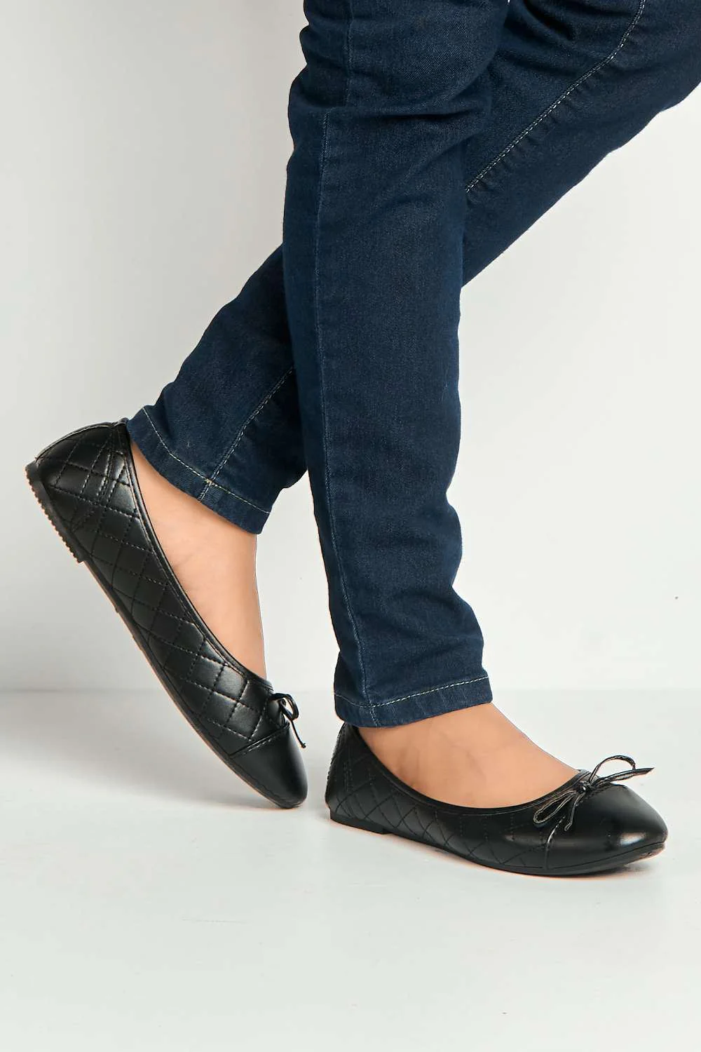 Arrica Bow Detail Flat Pumps in Black Matt - Image 2