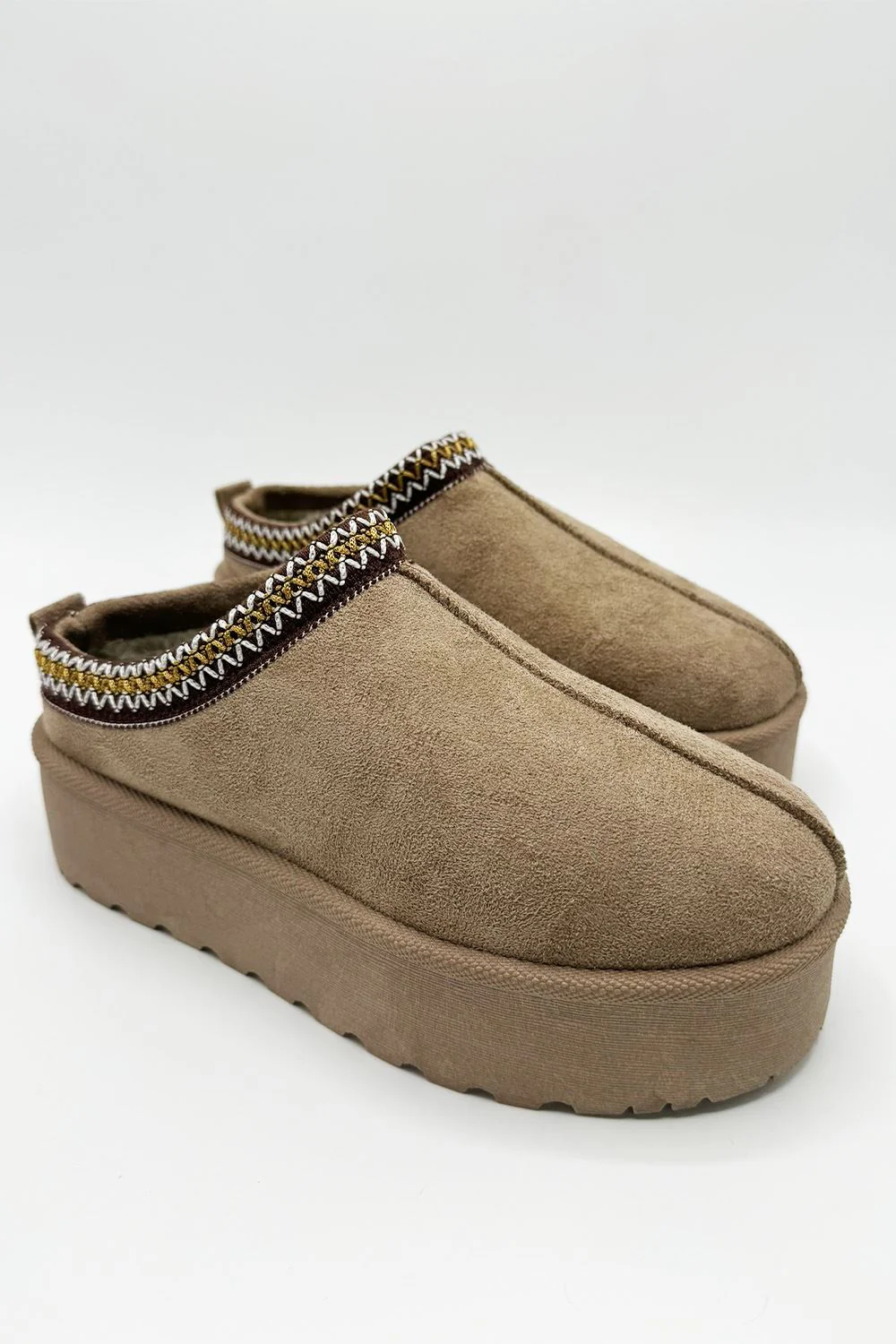 Astri Faux Fur Lining Knit Pattern Detail Flatform Slippers in Mocha - Image 2