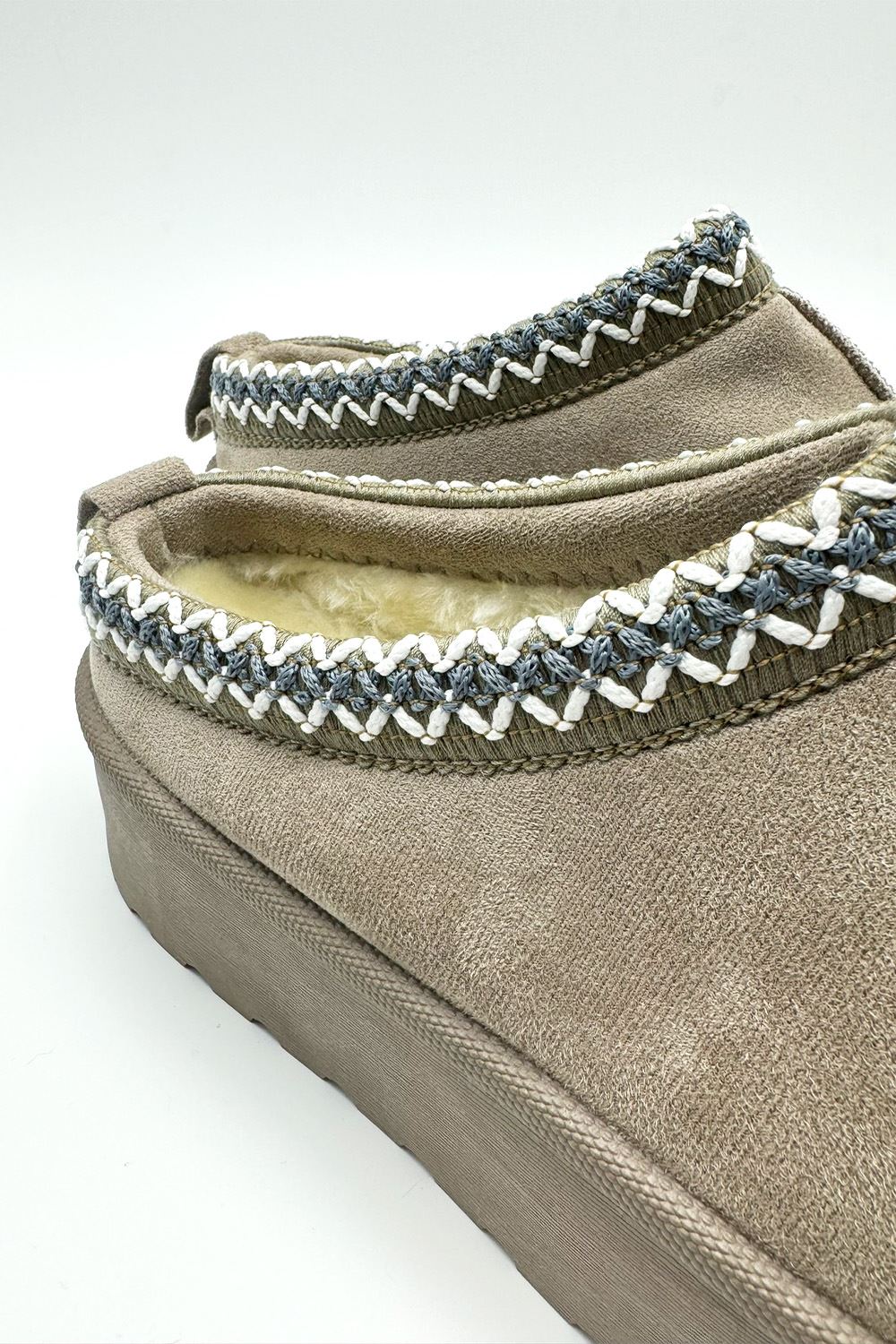 Astri Faux Fur Lining Knit Pattern Detail Flatform Slippers in Mushroom - Image 5