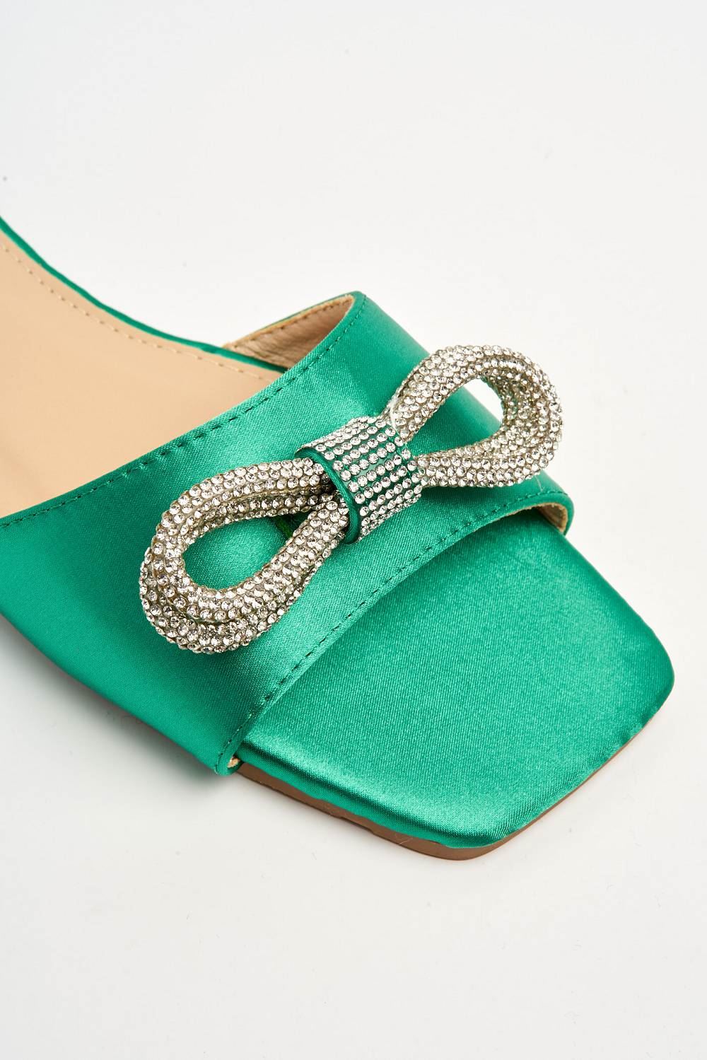 Bailey Diamante Bow Detail Band Slider in Green - Image 6
