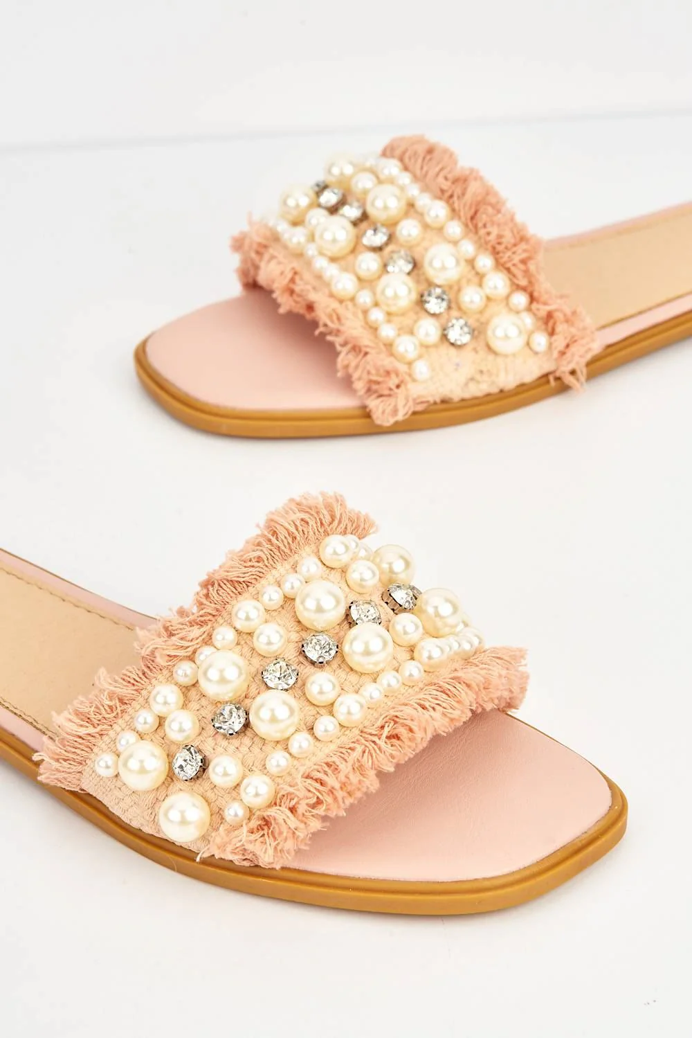 Barcelos Diamante & Pearl Band Frayed Edge Slider in Pink - Image 5
