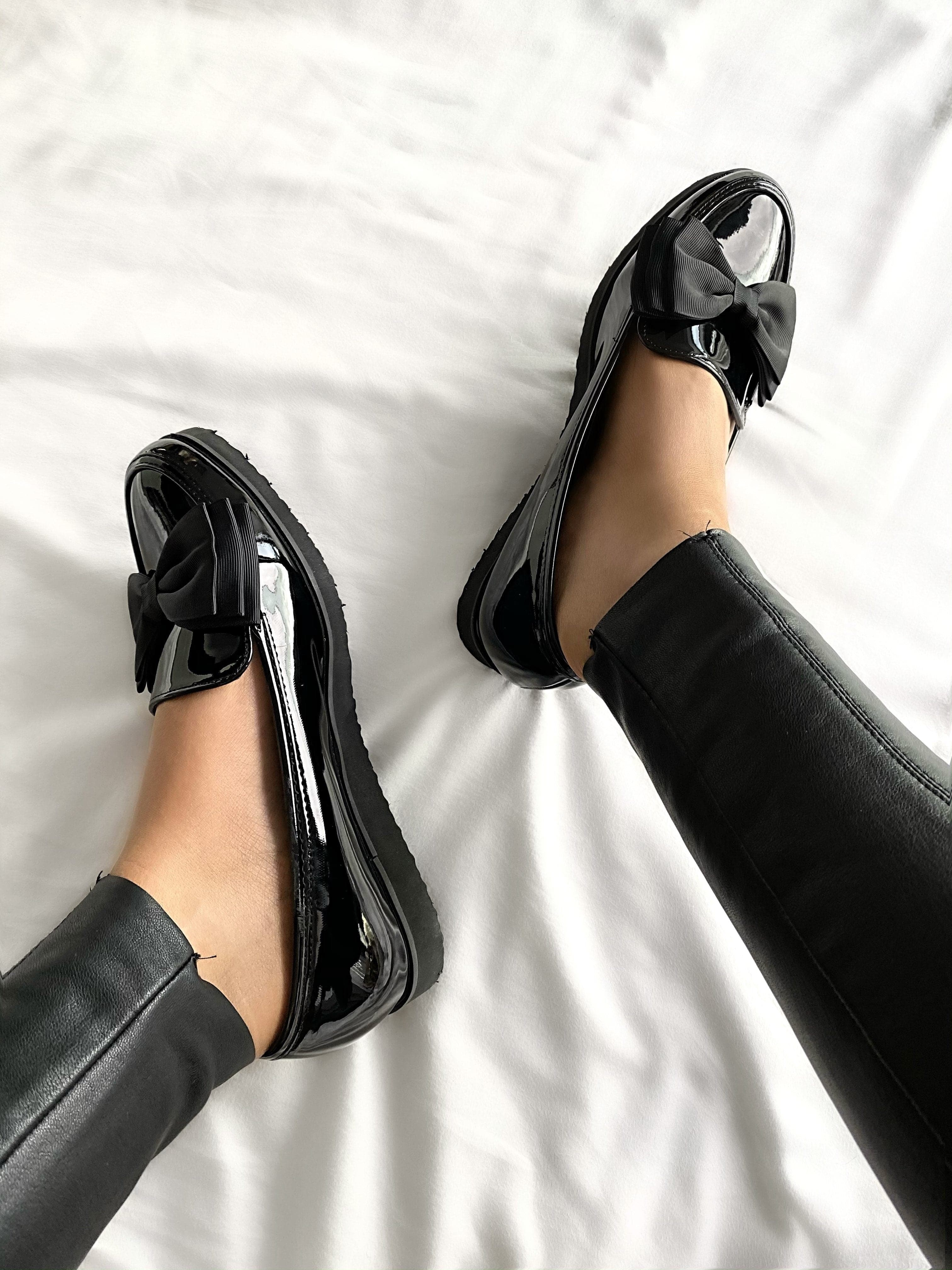 Ada Bow Detail Cleated Flatform Sole Loafers in Black Patent - Image 4