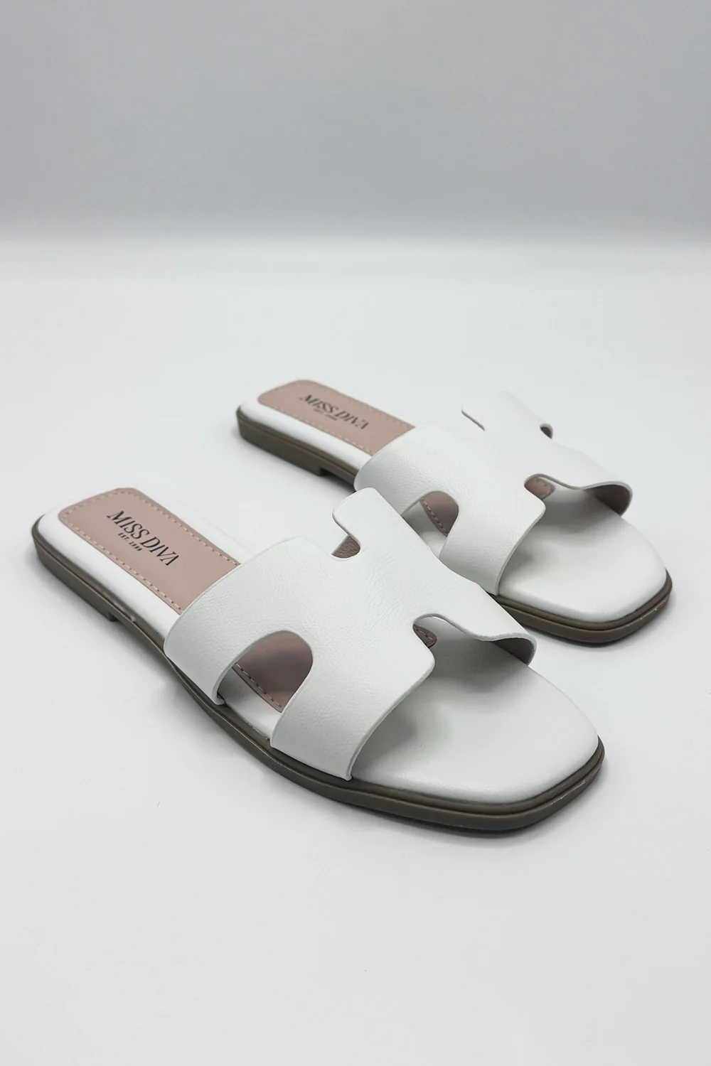 California Faux Leather Cut Out Open Toe Flat Slider In White - Image 4