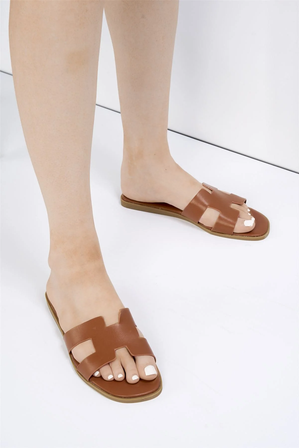 California Faux Leather Open Toe Flat Slider in Tan Matt - Image 3