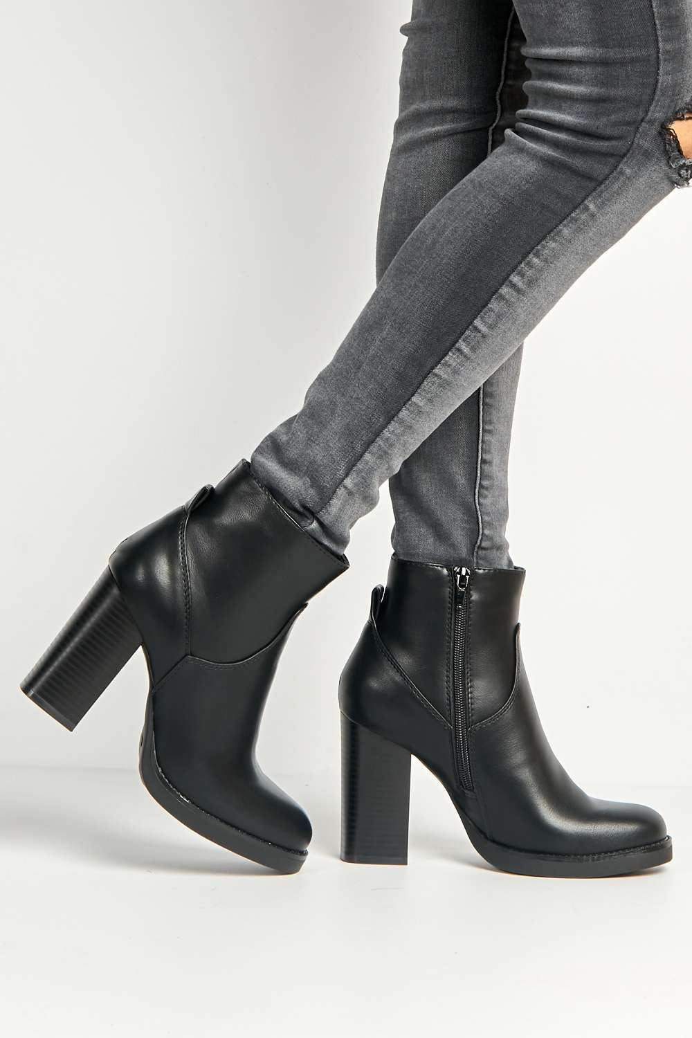 Canna Side Zip Block Heel Ankle Boots in Black Matt - Image 2