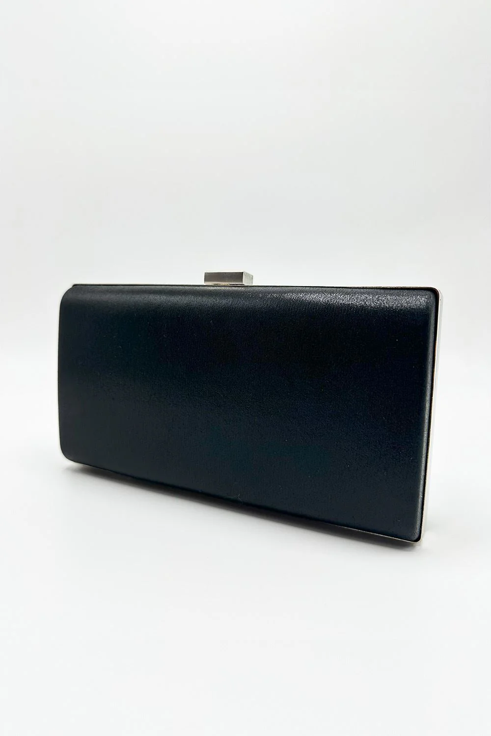Carna Diamante Embellished Rectangle Clutch Bag in Black - Image 4