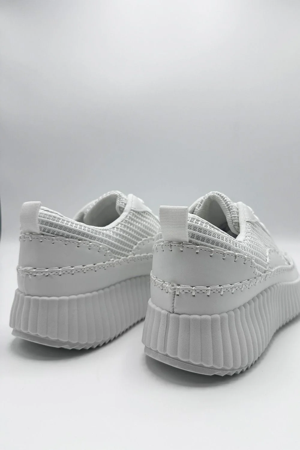 Claudette Patch Detail Lace Up Trainers in White - Image 5