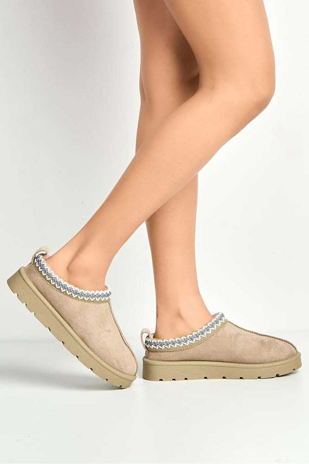 Sigrid Embroidered Faux Fur Lining Slippers in Mushroom - Image 2