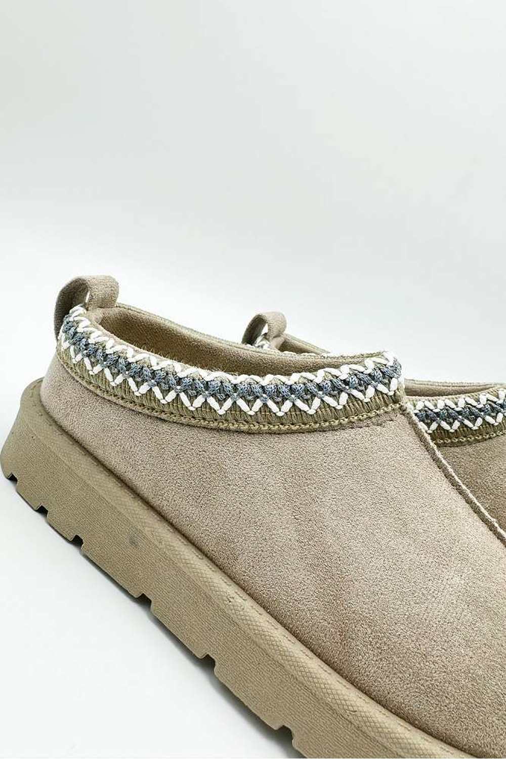 Sigrid Embroidered Faux Fur Lining Slippers in Mushroom - Image 5