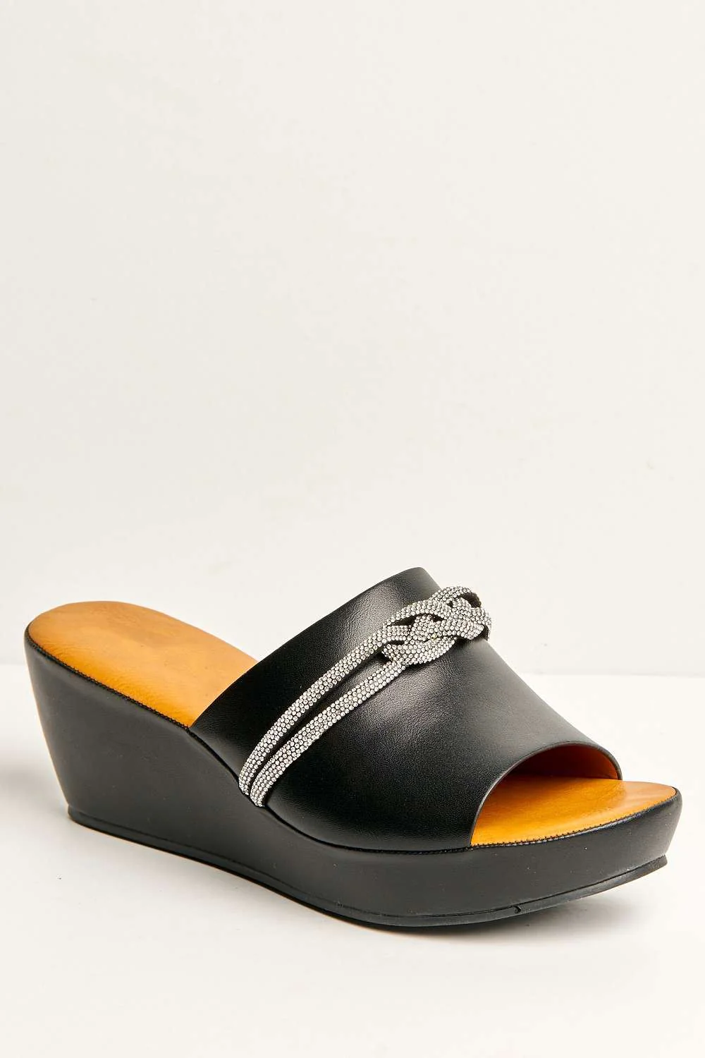 Cove Diamante Bow Large Band Wedge in Black - Image 4