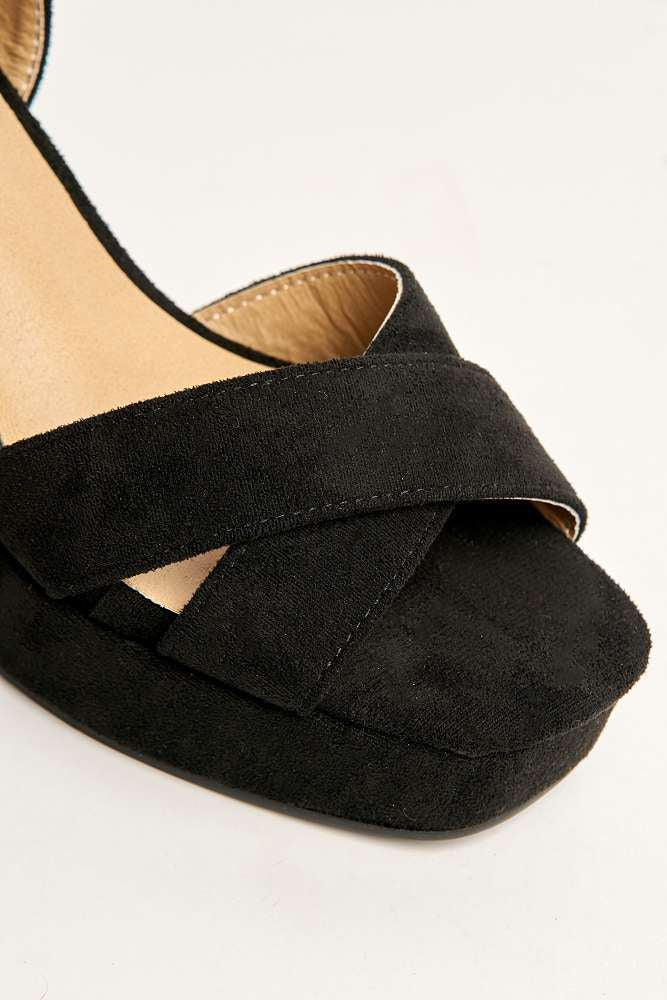 Dove Criss Cross Block Heel Ankle Strap Sandals in Black - Image 5