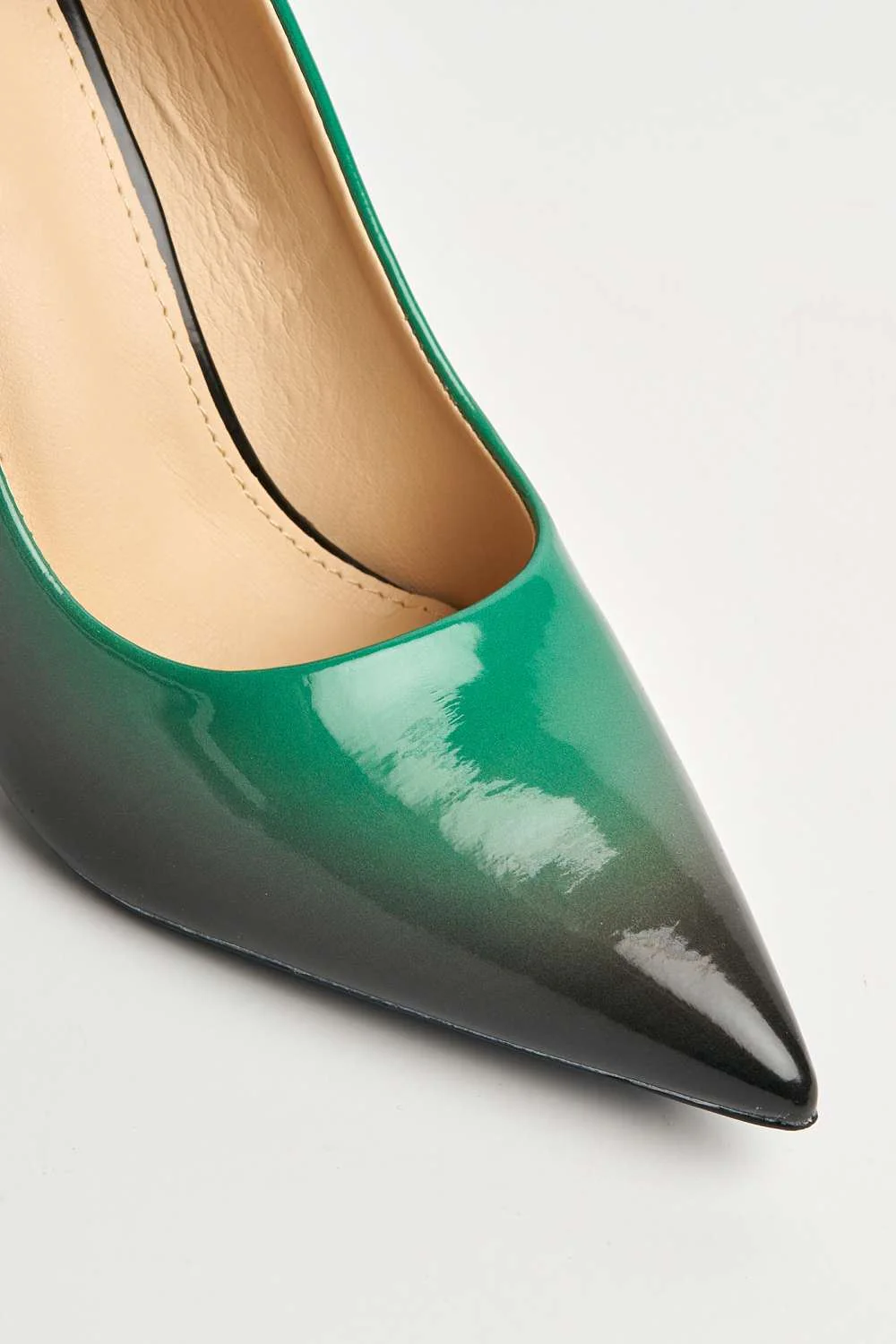 Dua Two Tone Pointed Toe Court Shoes in Green - Image 6