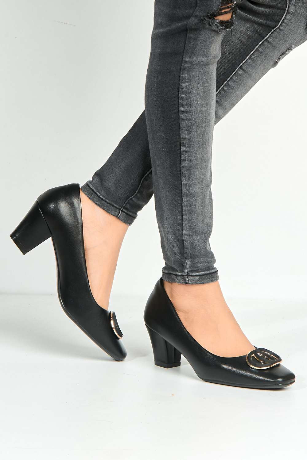 Eddy Brooch Detail Block Heel Court Shoes in Black - Image 2