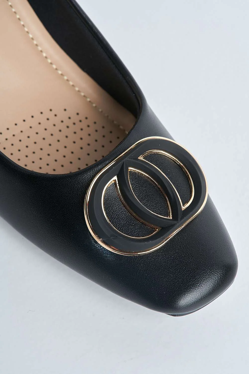 Eddy Brooch Detail Block Heel Court Shoes in Black - Image 6