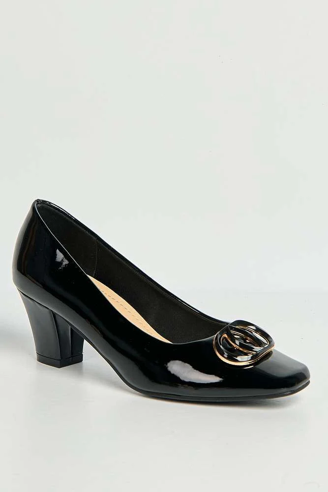 Eddy Brooch Detail Block Heel Court Shoes in Black Patent - Image 4