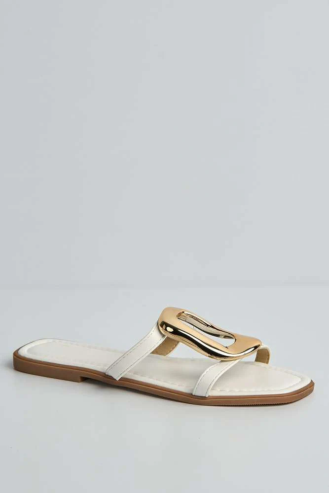 Elikai Gold Detail Brooch Flat Sliders in White - Image 4
