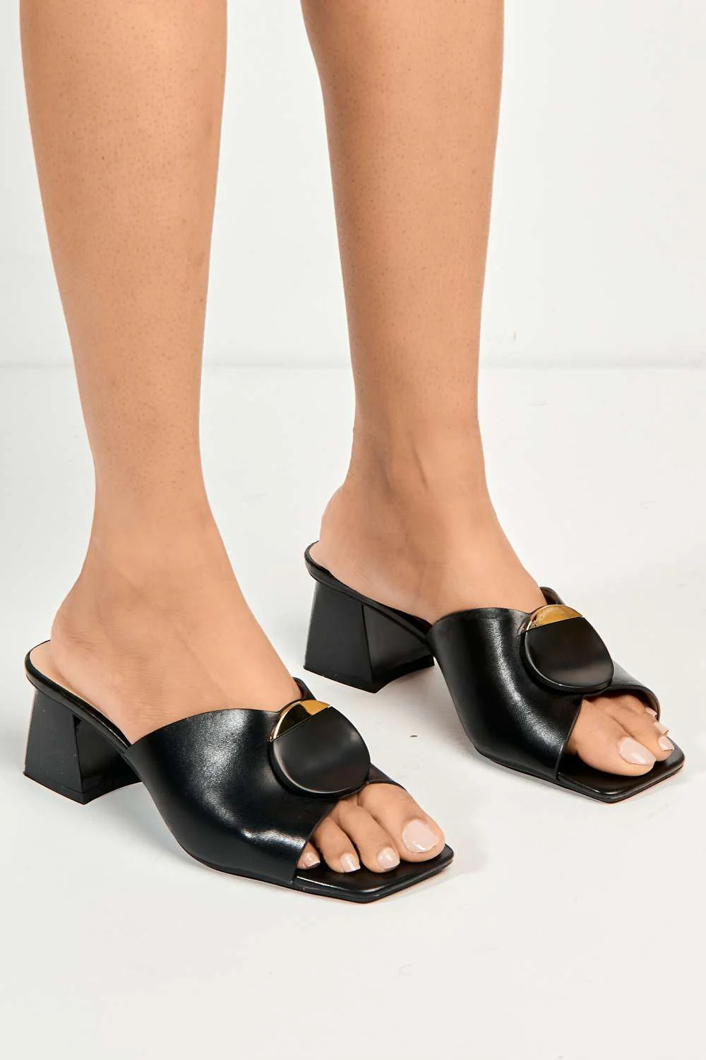 Elizabeth Gold Trim Circle Band Mule in Black - Image 2