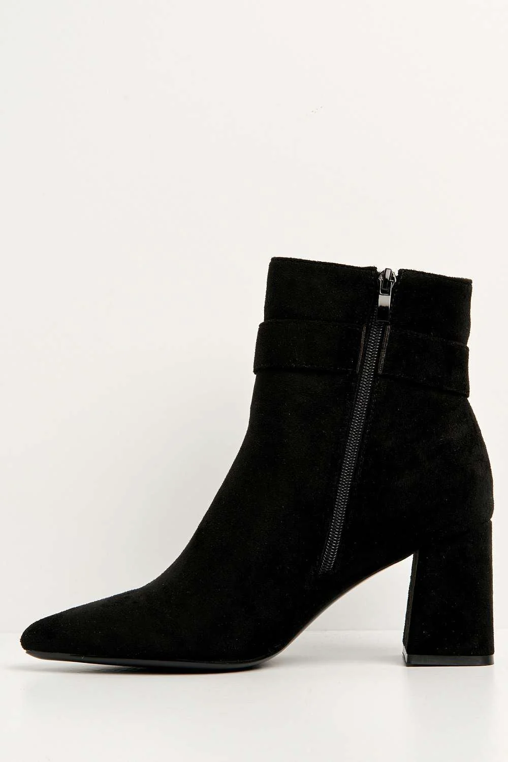 Elizahne Diamante Brooch Detail Pointed Toe Block Heel Boots in Black - Image 5