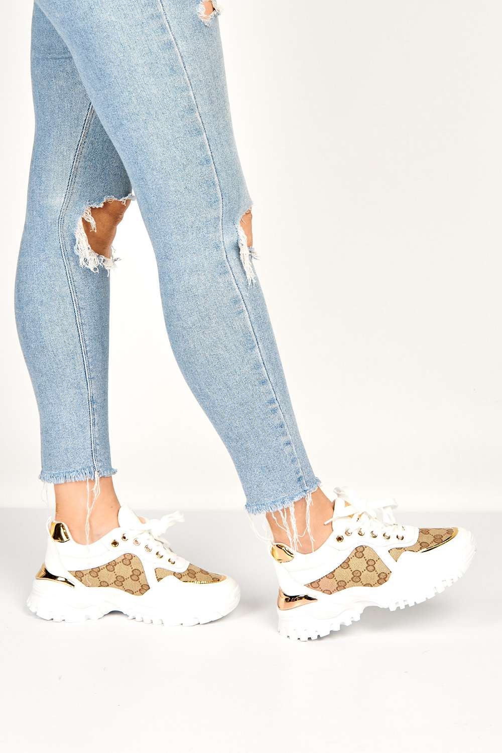 Elle Chunky Sole Logo Trainer in White - Image 3