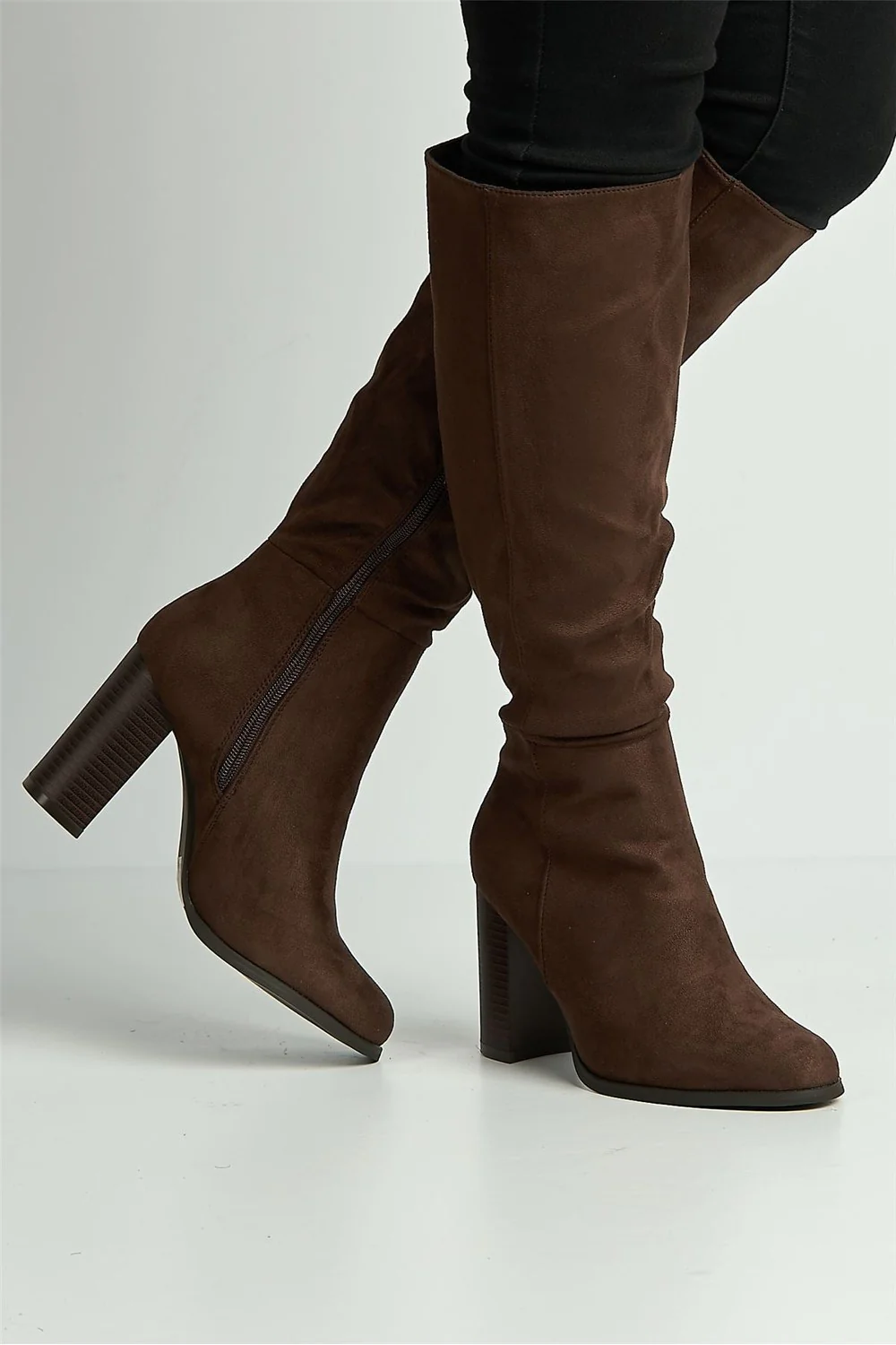 Everly Round Toe Knee High Block Heel Boots in Chocolate - Image 3