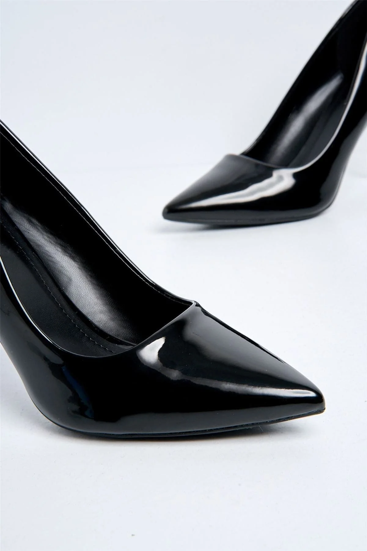 Gina Spool Heel Court Shoes in Black Patent - Image 6