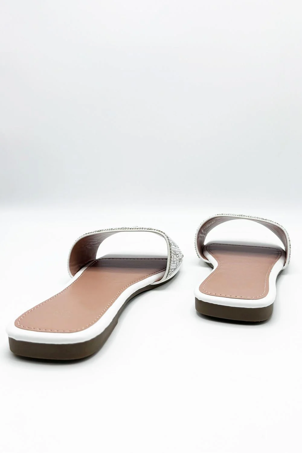 Gloria Diamante Patterned Band Flat Sliders in White - Image 5