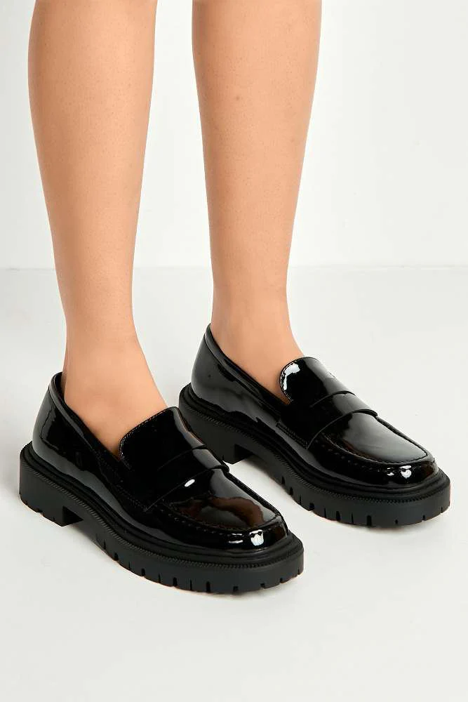 Hinata Panel Cleated Front Loafer in Black - Image 3