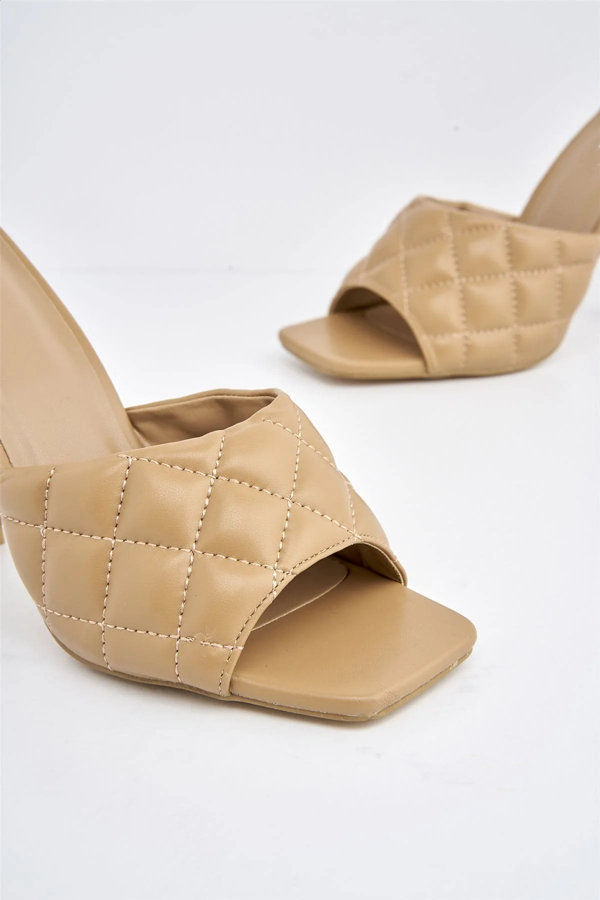 Panama Quilted Front Band Mules in Mocha - Image 6