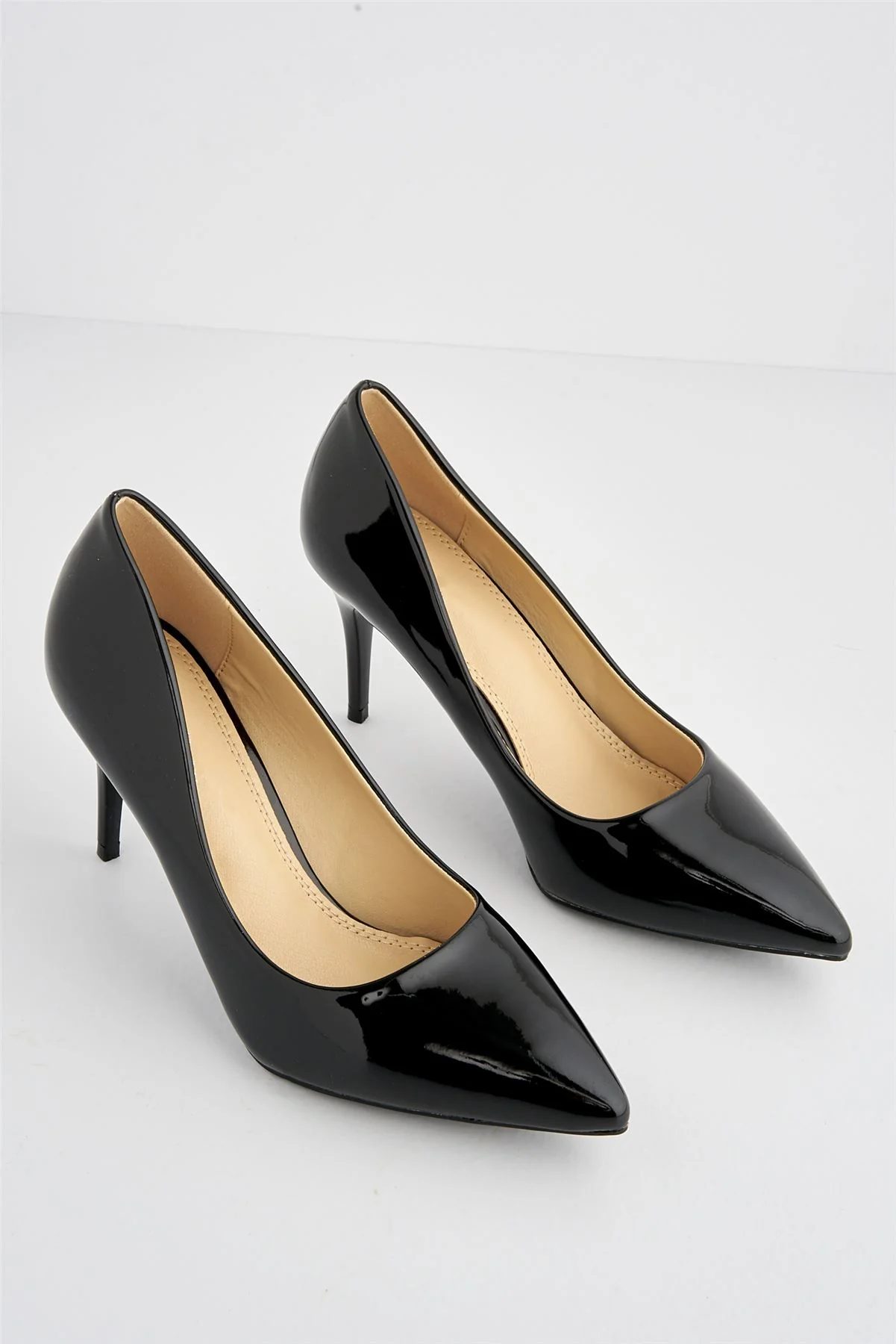 Ingrid Pointed Toe Court Heels in Black Patent - Image 5