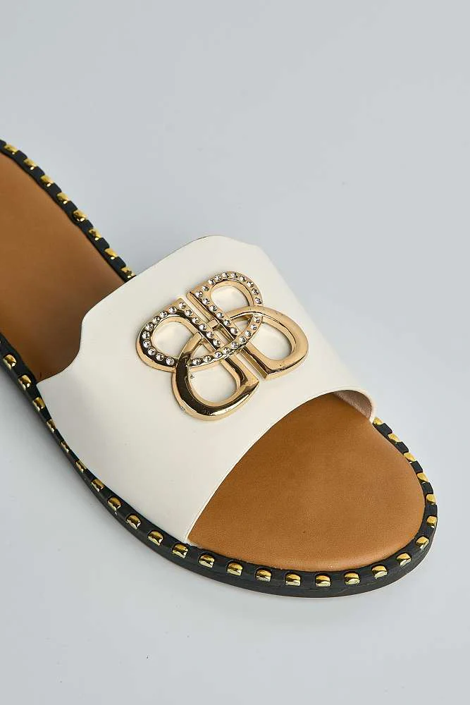 Iris Flat Circled Broach Sliders in White - Image 5