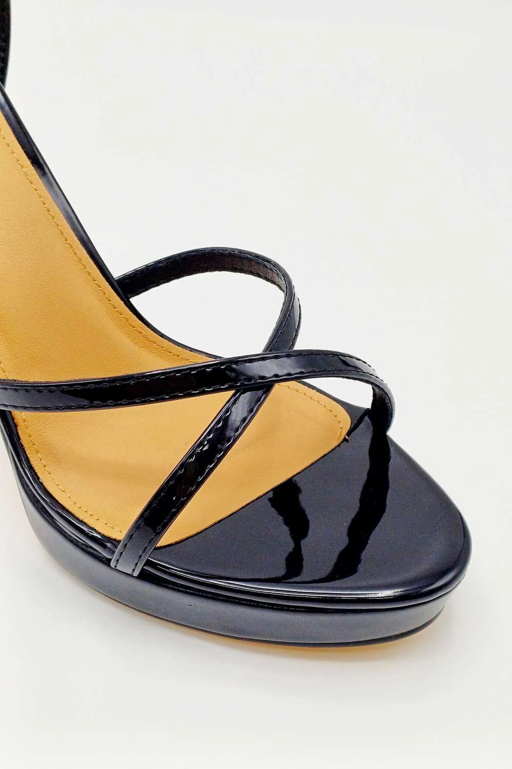 Kalilah Crossover Strap Platform Heeled Sandals in Black - Image 4