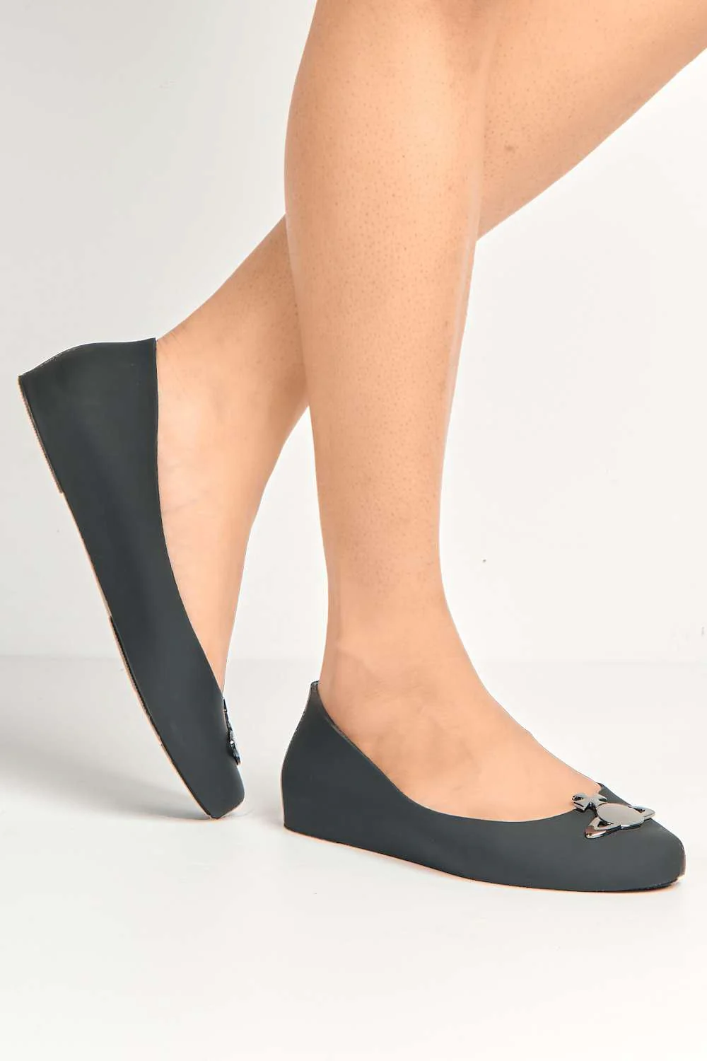Kasen Brooch Detail Flat Loafers in Black Matt - Image 2