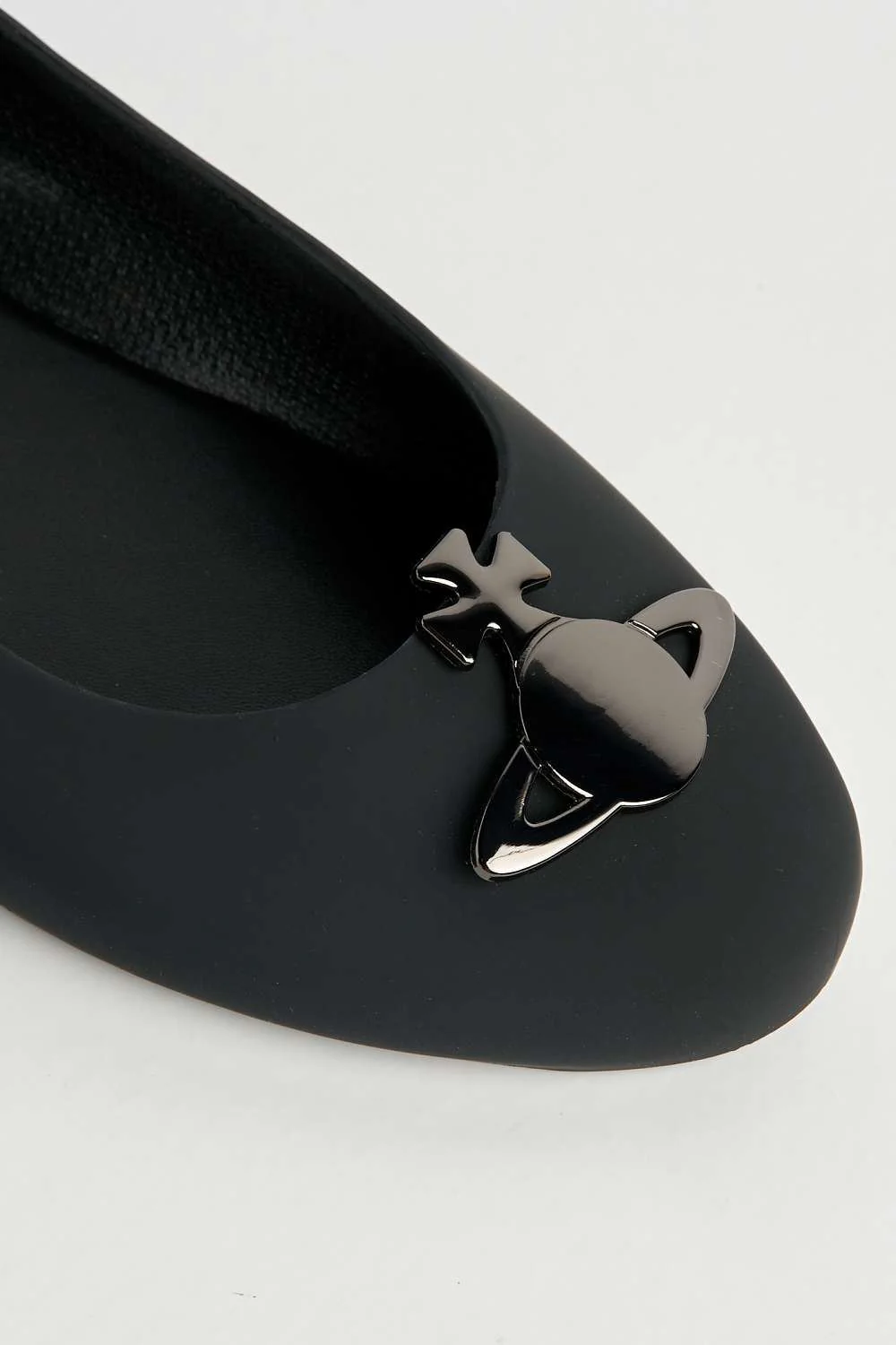 Kasen Brooch Detail Flat Loafers in Black Matt - Image 6