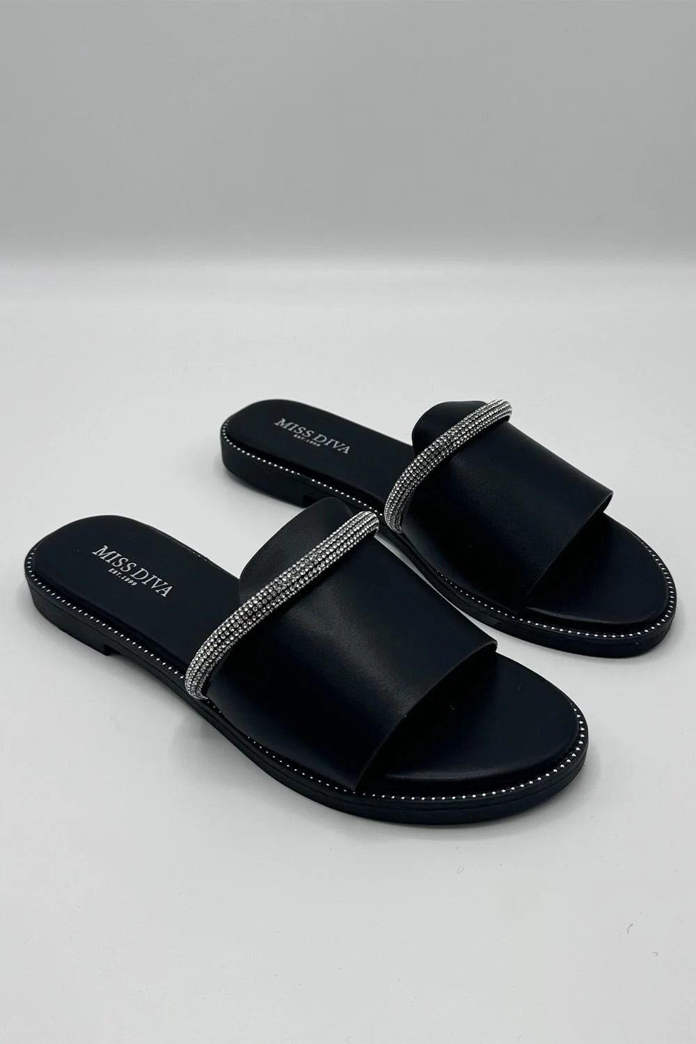 Kasya Diamante Band Stud Detailed Flat Sliders in Black - Image 2