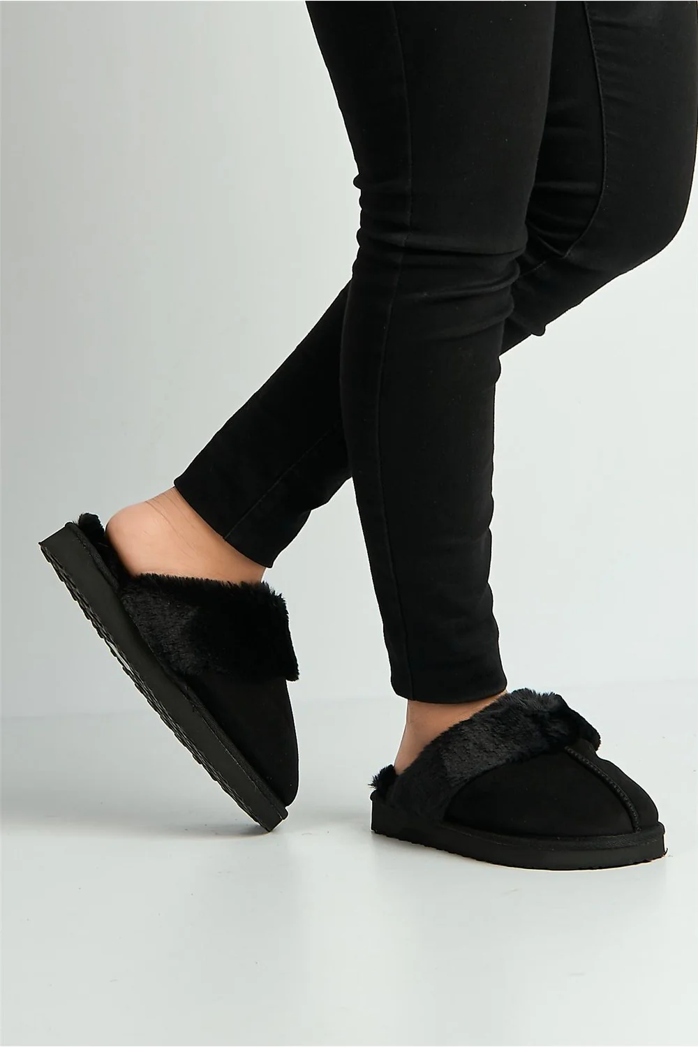 Koko Closed Toe Fluffy Slipper in Black - Image 3