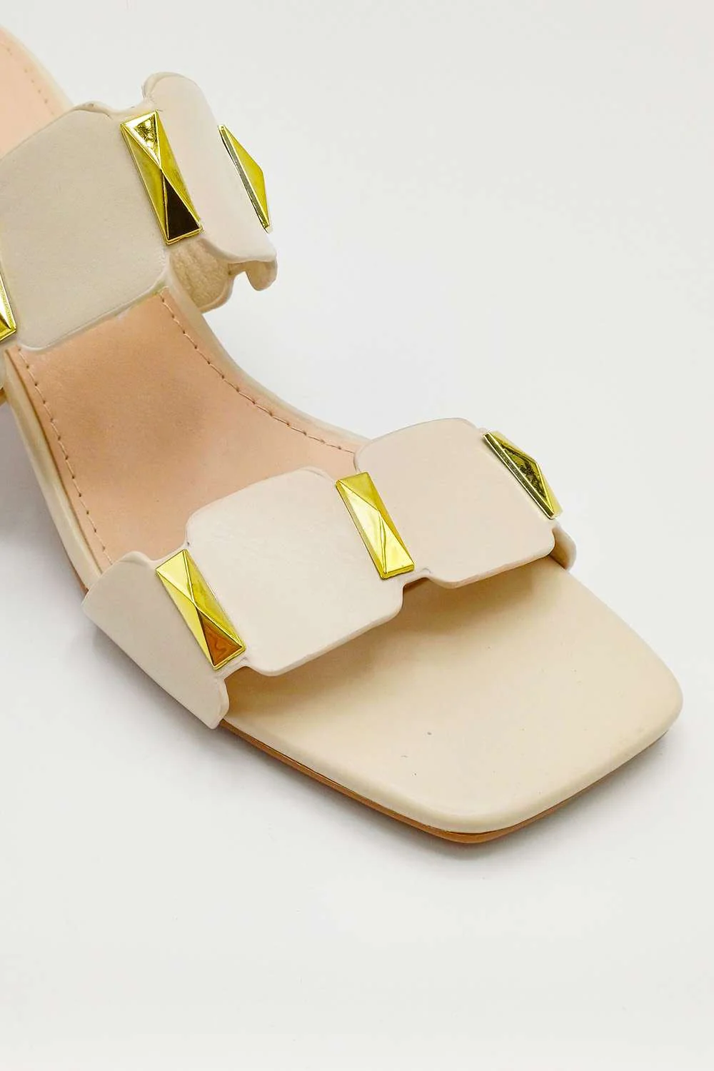 Kolee Stud Detail Block Heel Mules in Cream - Image 5