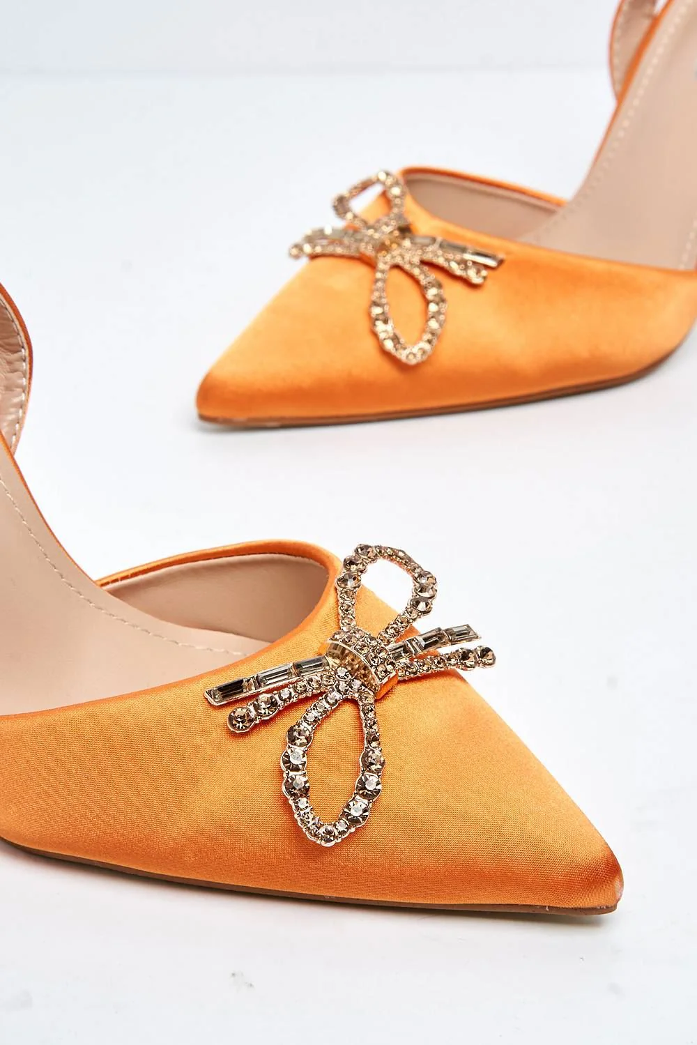 Leiria Diamante Bow Brooch Pointed Toe Spool Heel Court Shoe in Orange - Image 5