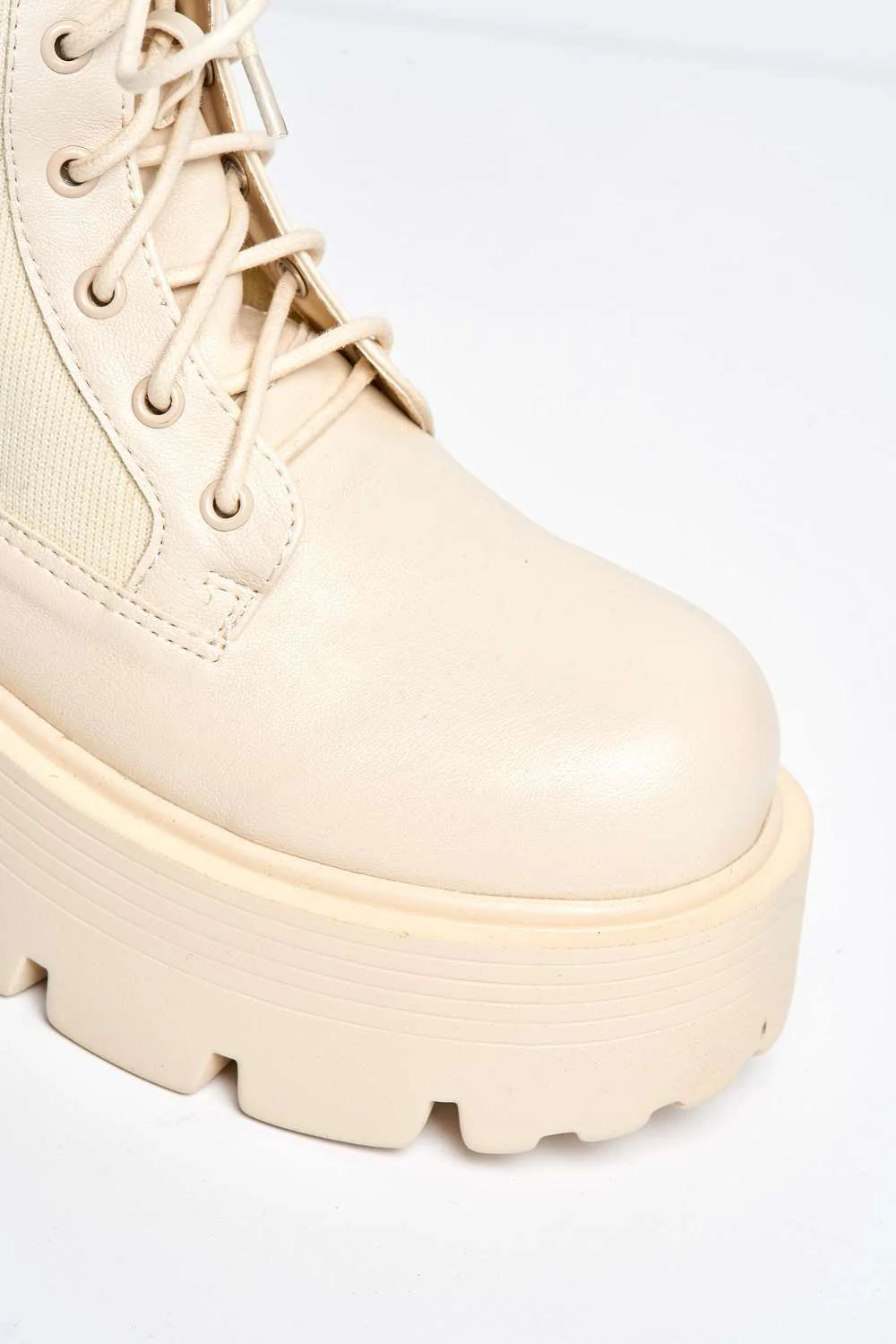 Leora Chunky Flatform Boots in Cream - Image 6