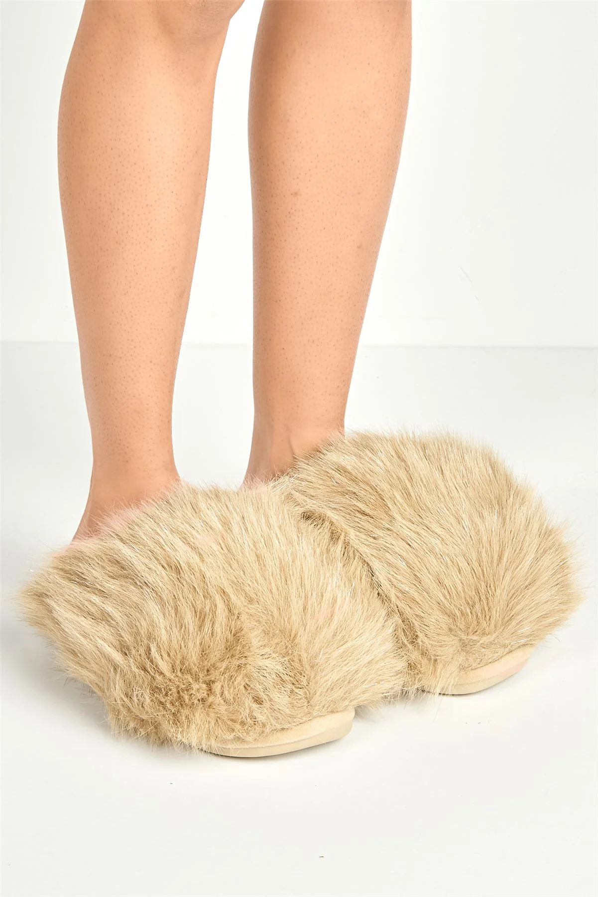 Lila Glitter Fluffy Slipper in Mocha - Image 3