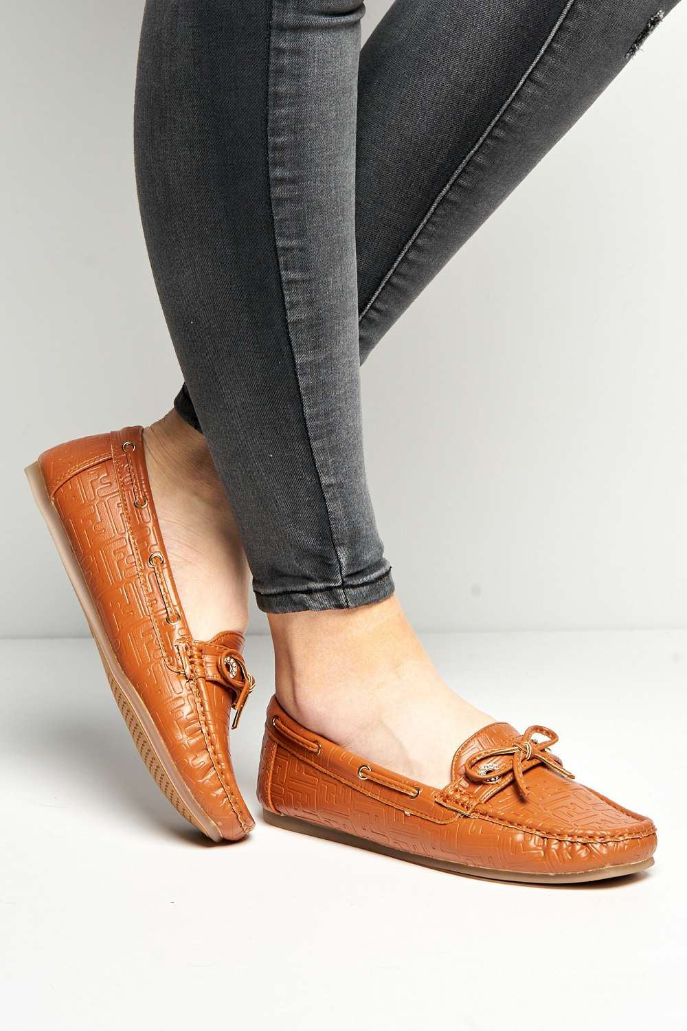 Marvi Bow Detail Patterned Flat Loafers in Camel - Image 2